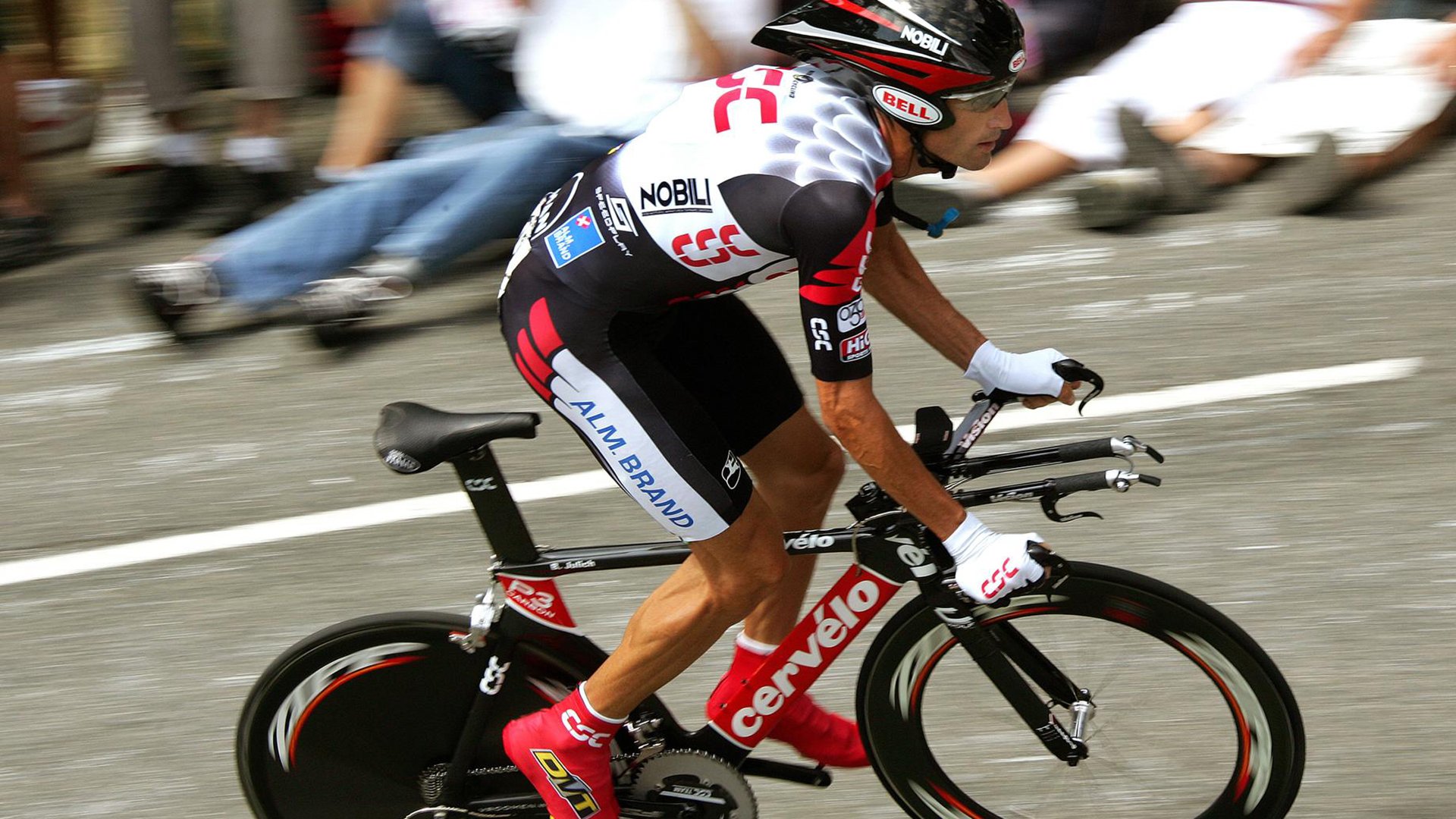 足球文化：五大联赛的球迷文化差异，中国足球球迷文化